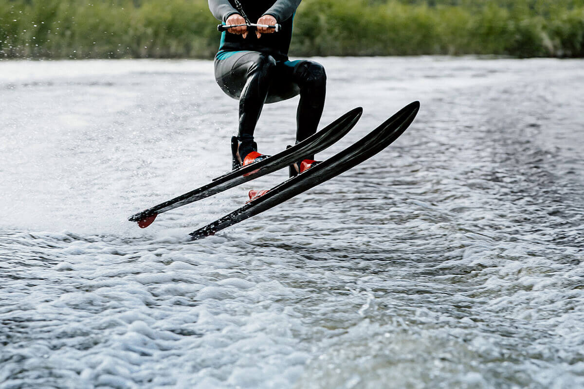 Water skating 